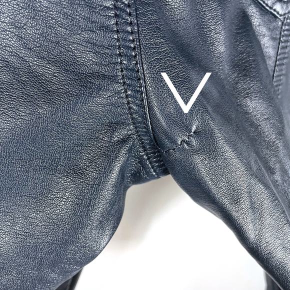 Cinq a Sept Shanis Faux Vegan Leather Pants Blue High Rise Split-Hem Flare Sz 6 - Picture 12 of 14